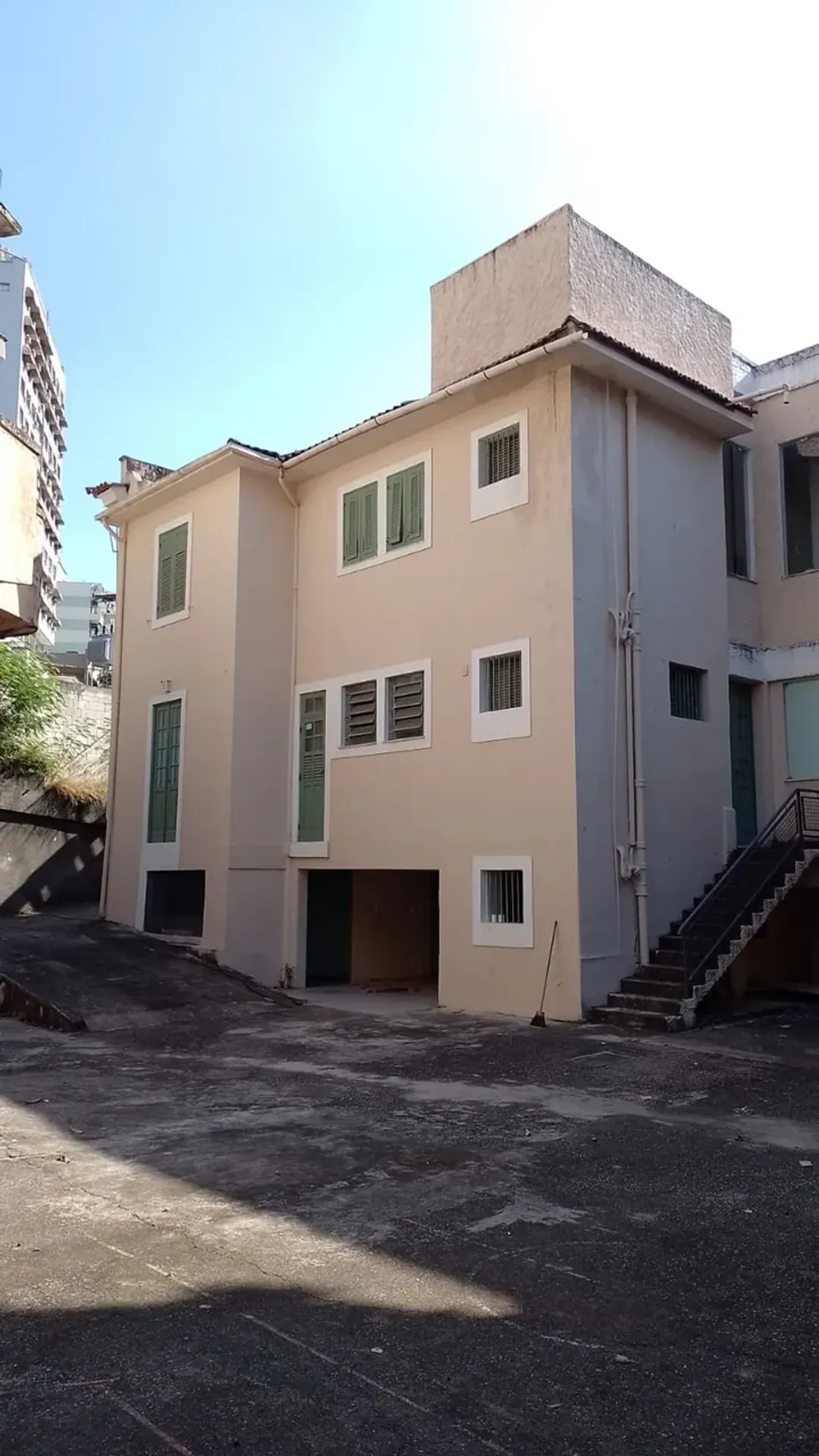Casa com 8 quartos, 4 banheiros e 10 vagas — photo 2