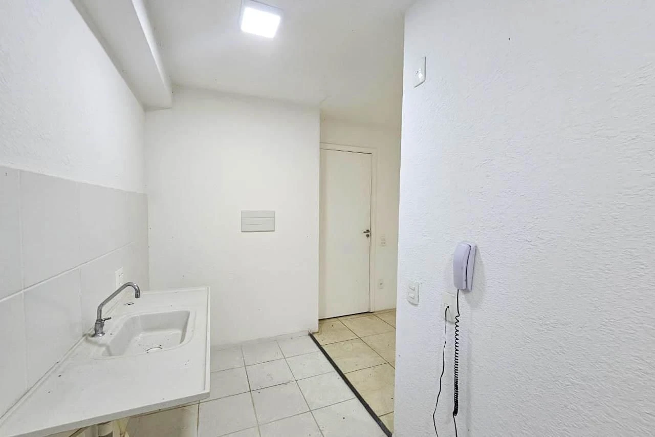Apartamento de 2 quartos em condomínio com academia — photo 2