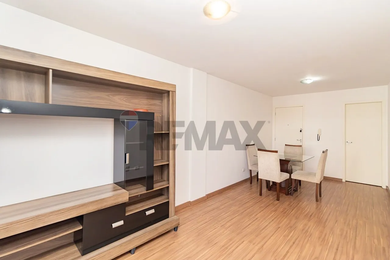 Furnished apartment, 63 m², with wood or laminate floors
