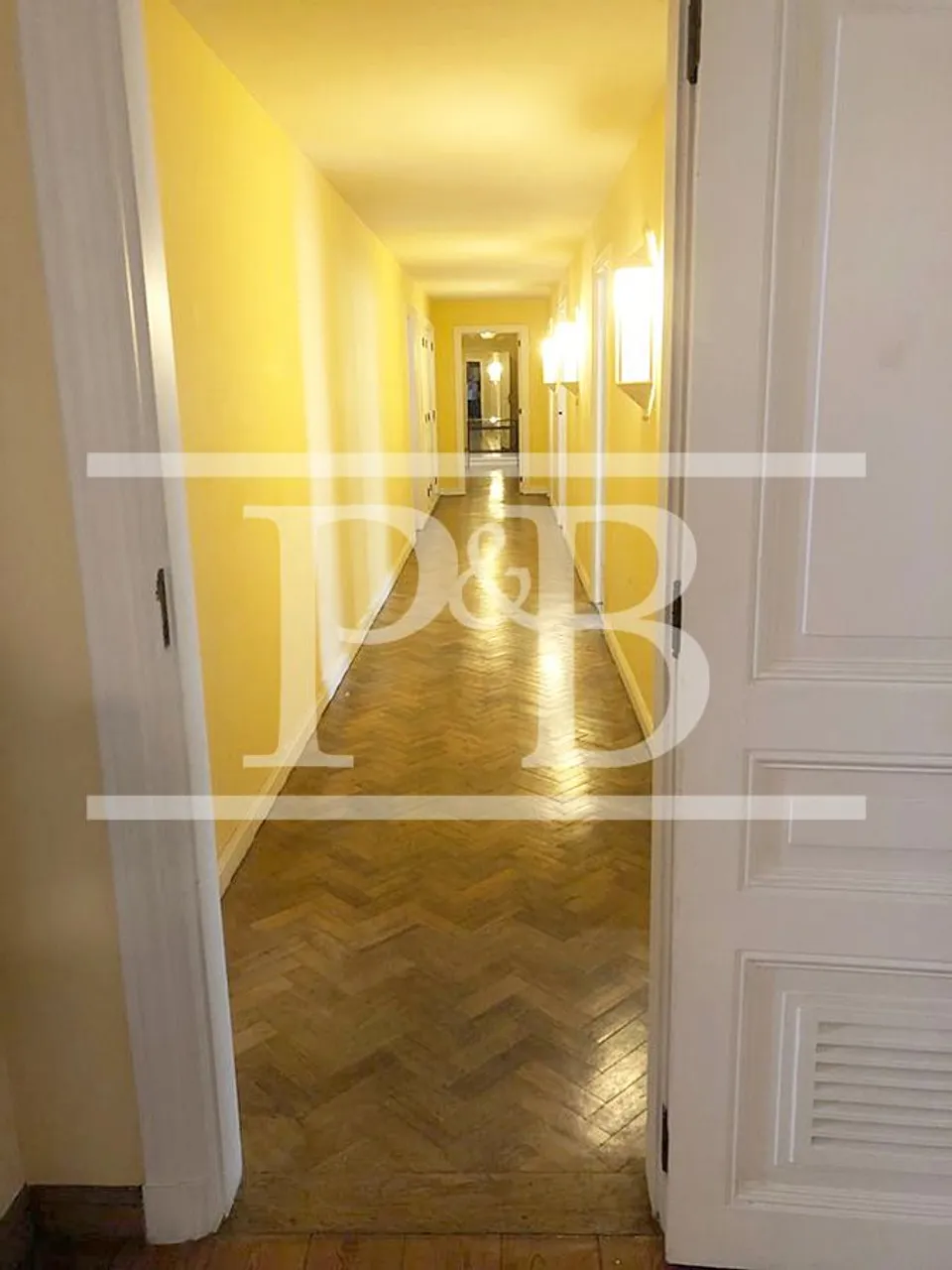 4-bedroom apartment with 3 bathrooms, 420 m² — photo 18