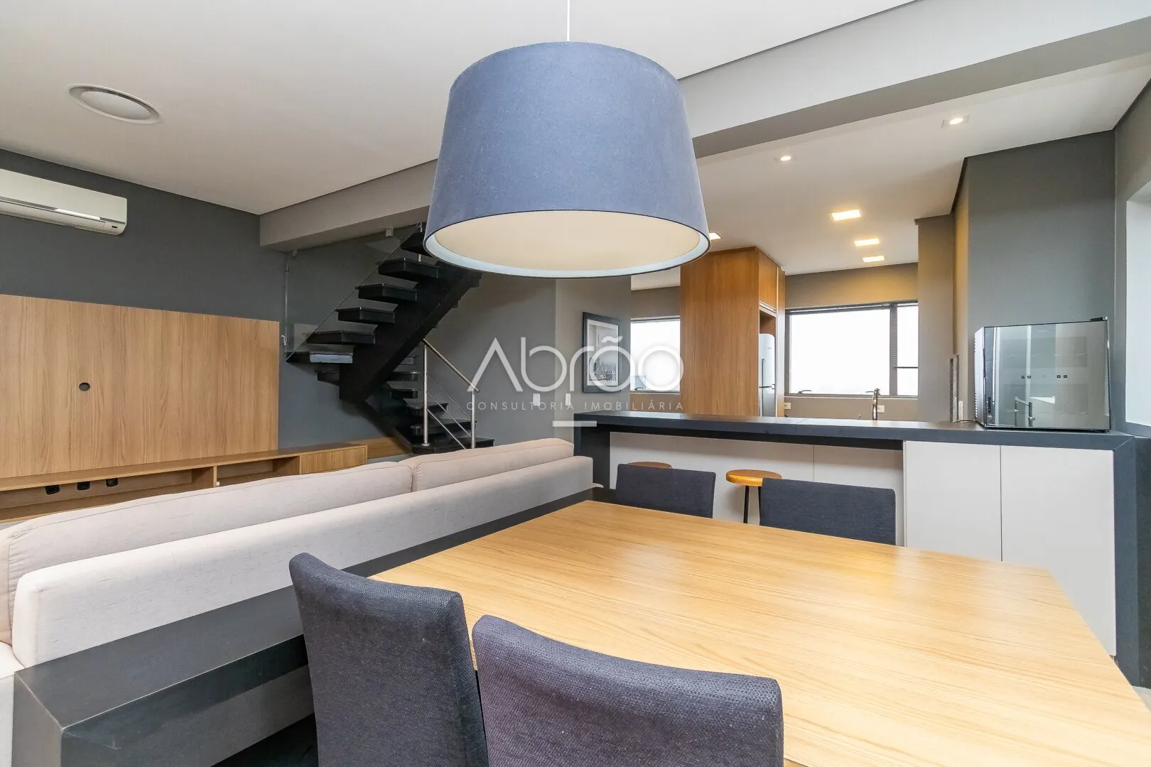 90 m² apartment with floor-to-ceiling windows and a bathtub — photo 21