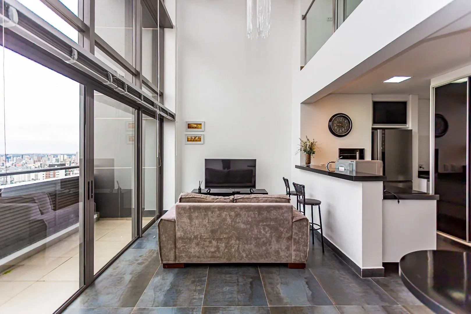 78 m² apartment with floor-to-ceiling windows and a bathtub — photo 12