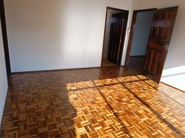 Ground-floor apartment with 3 bedrooms and 1 bathroom — photo 25