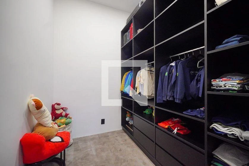 Mountain view in a 5-bedroom house, 330 m² — photo 18