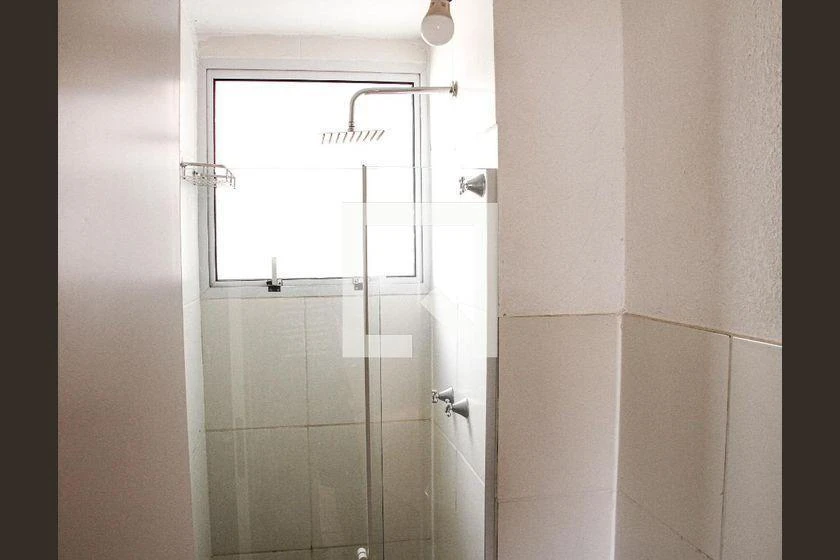 2-bedroom apartment with wood or laminate floors — photo 17