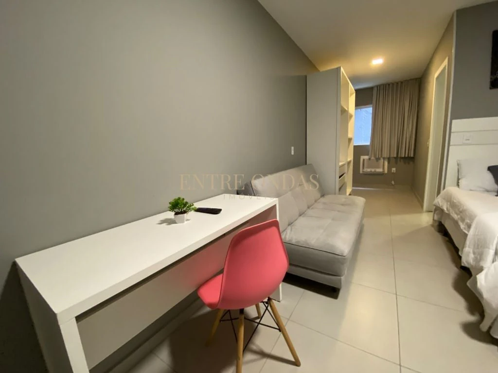 Furnished studio in a building with a gym — photo 5