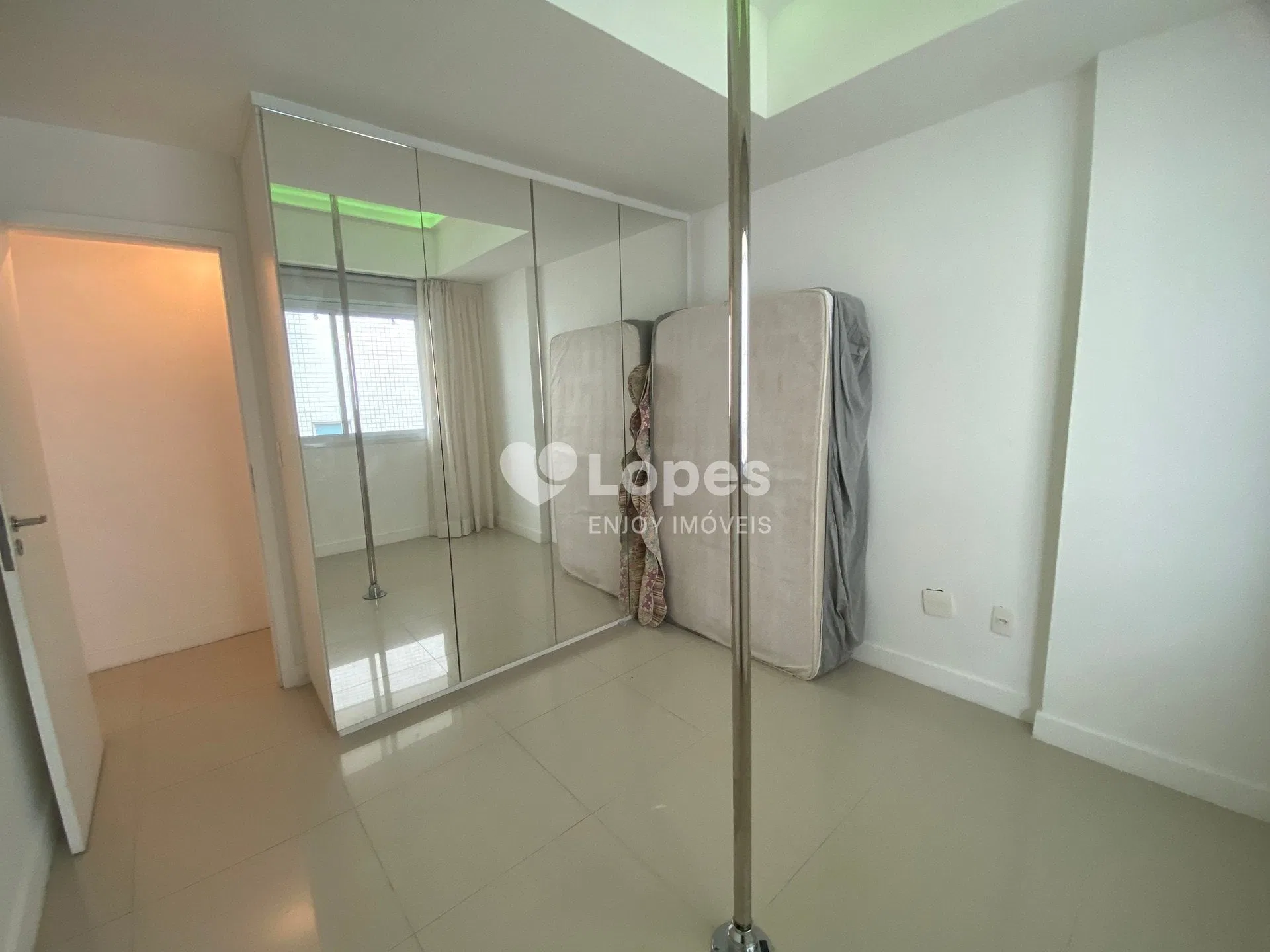89 m² apartment with a private BBQ and a washing machine — photo 21