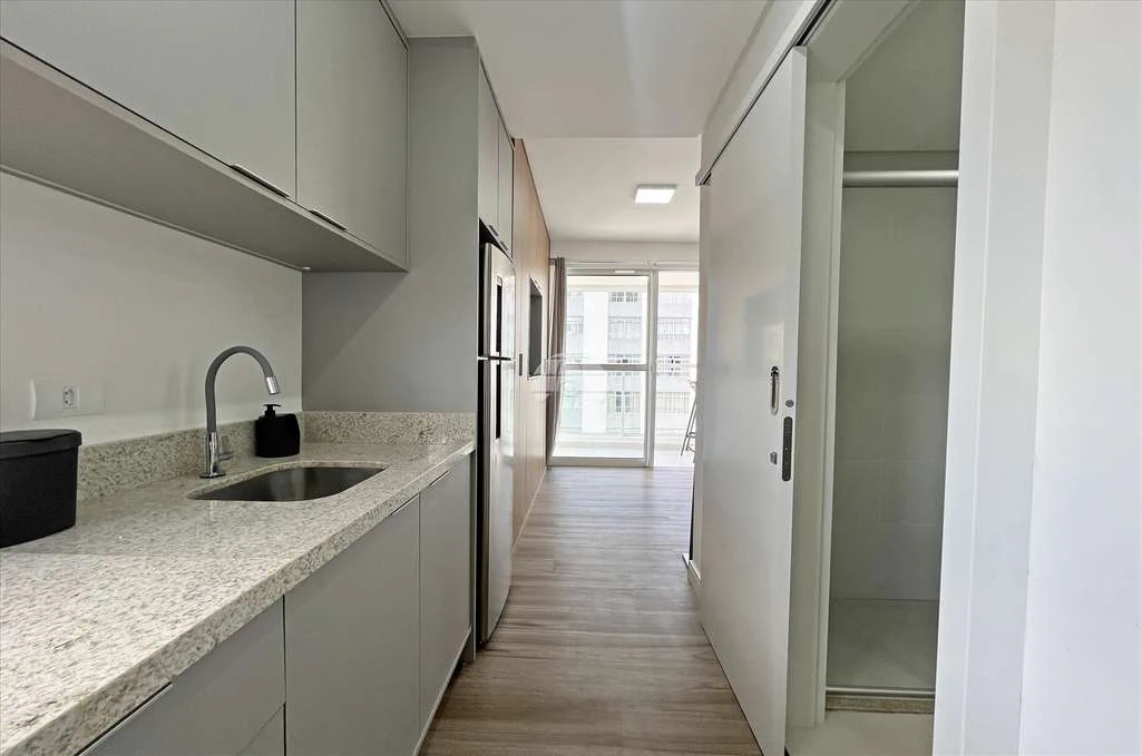 Estúdio mobiliado de 27 m² com cantinho de cozinha — photo 2