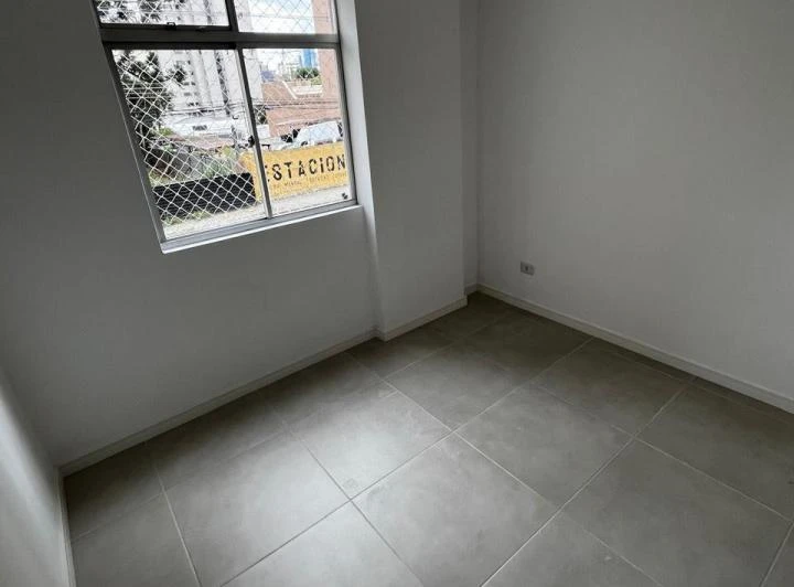 Apartamento de 1 quarto com cozinha separada e 44 m² — photo 3