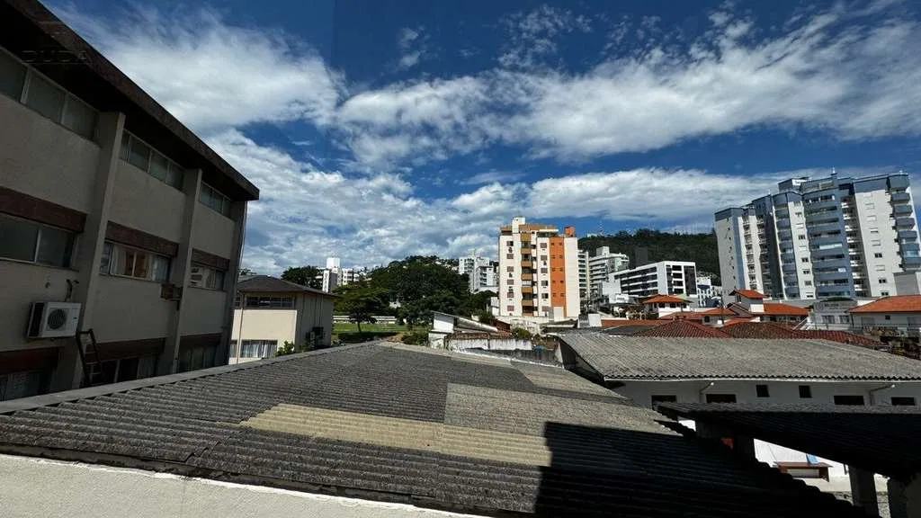 3-bedroom apartment, 1 with its own bathroom, 72 m² — photo 15