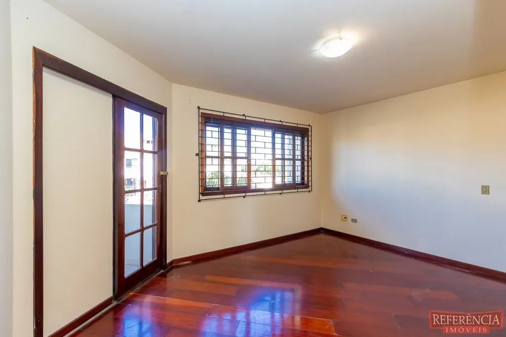 3-bedroom house with a home office — photo 21