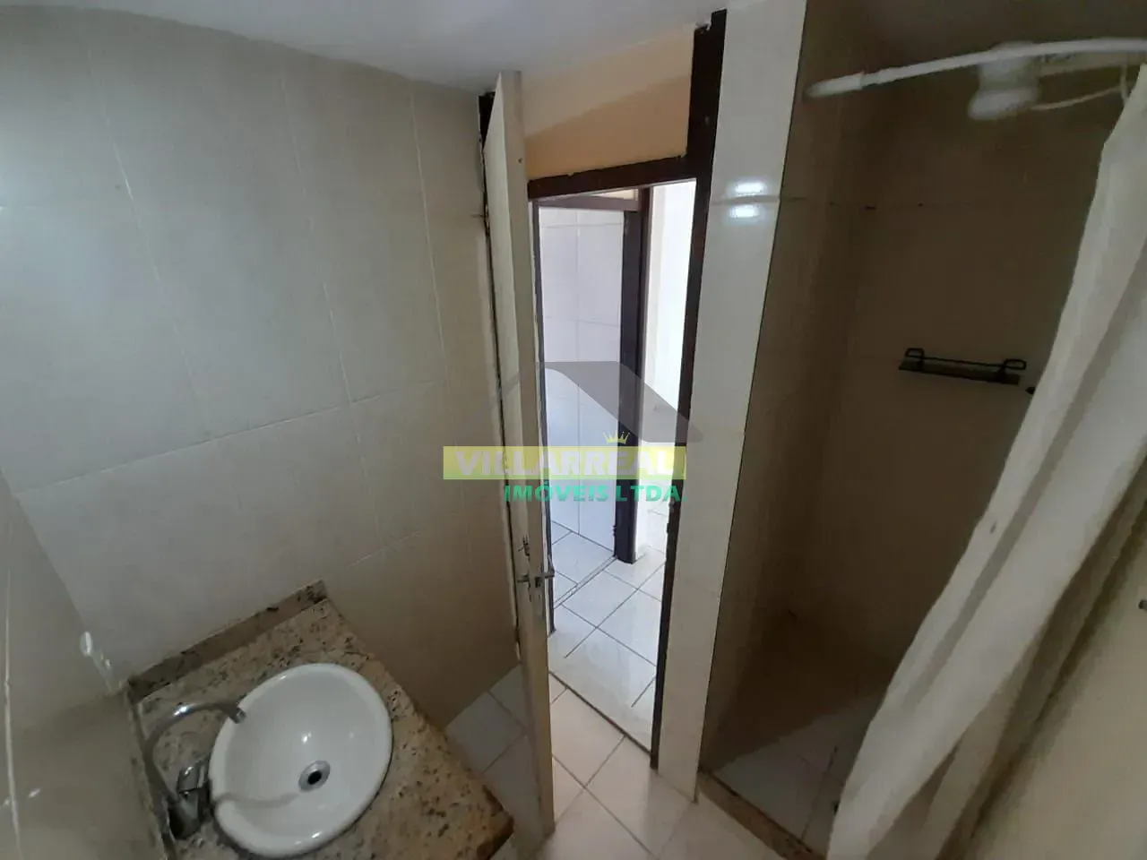 Unfurnished apartment with 2 bedrooms and 2 bathrooms — photo 9