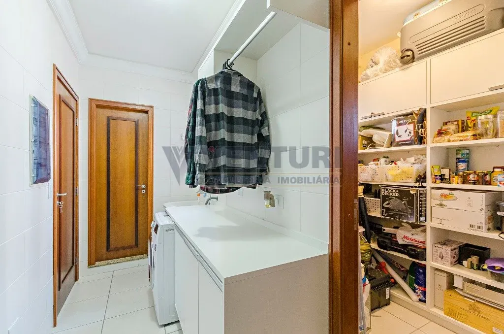 Furnished 3-bedroom apartment with open gas kitchen — photo 22