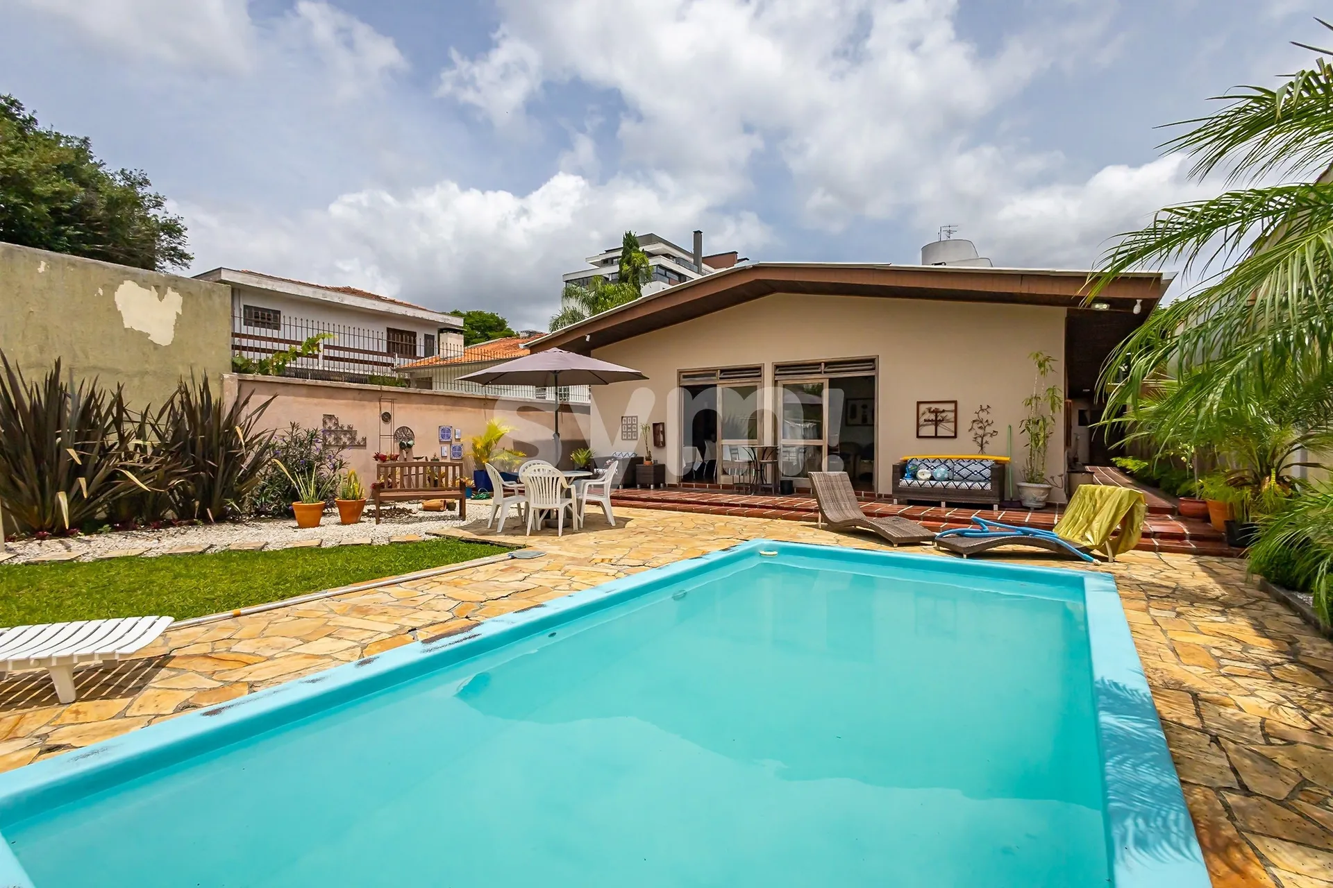 Single-family house with 3 bedrooms and 4 parking spaces — photo 39