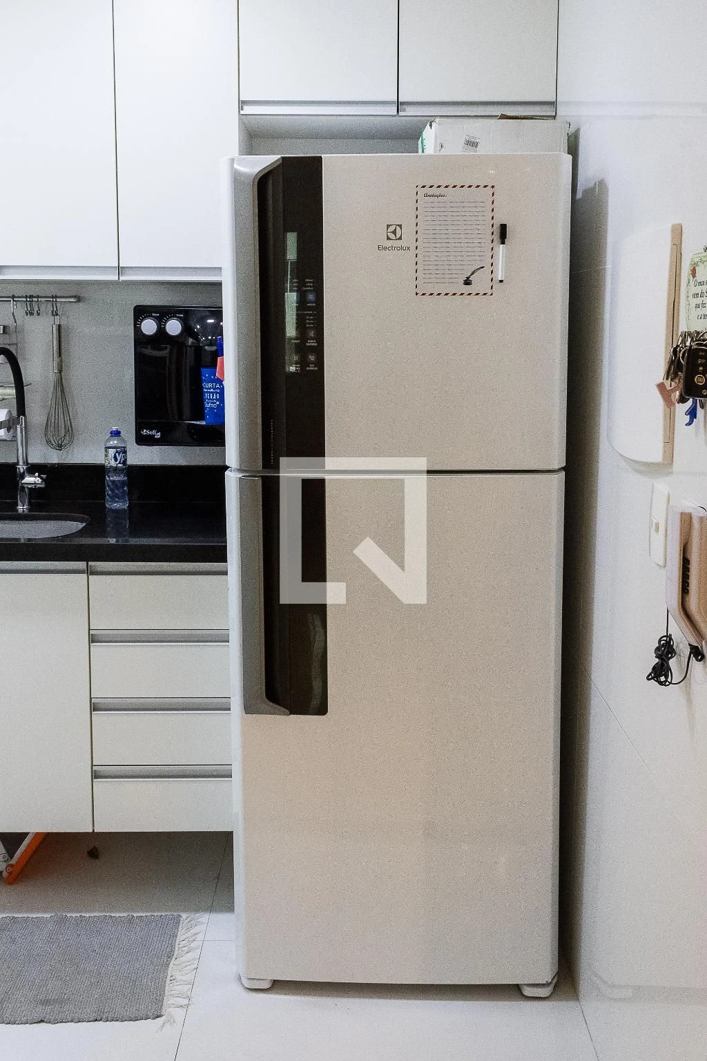 Furnished apartment, 49 m², with floor-to-ceiling windows — photo 13