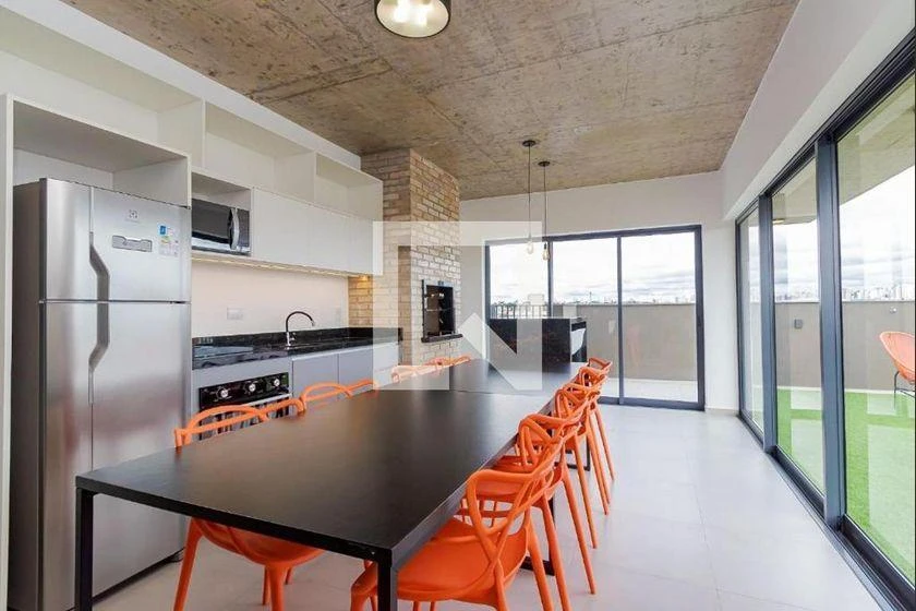 Furnished 1-bedroom apartment with balcony barbecue grill