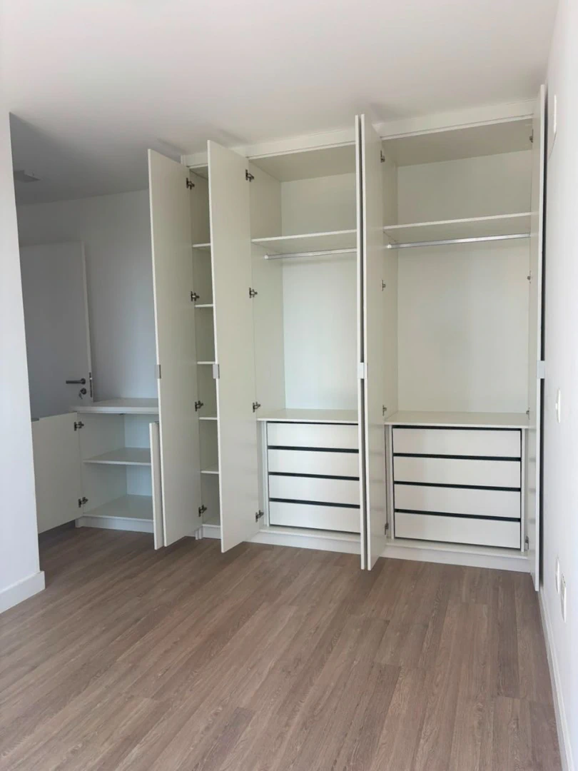 2-bedroom apartment with open kitchen and gourmet balcony — photo 4