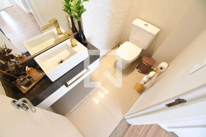 Furnished apartment, 185 m², with a bathtub — photo 10