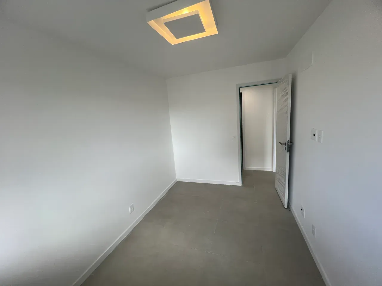 Home office in a 2-bedroom apartment, 74 m² — photo 21