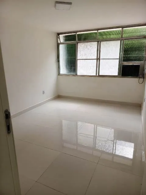 1-bedroom apartment with 1 parking space and 1 bath — photo 11