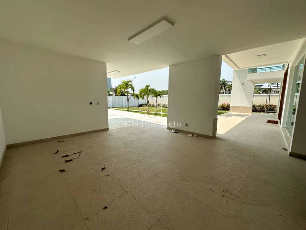 Casa moderna com 5 suítes e 8 banheiros, 10 vagas cobertas — photo 15