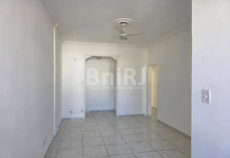 Apartamento com cozinha separada, 3 quartos e 1 banheiro — photo 4