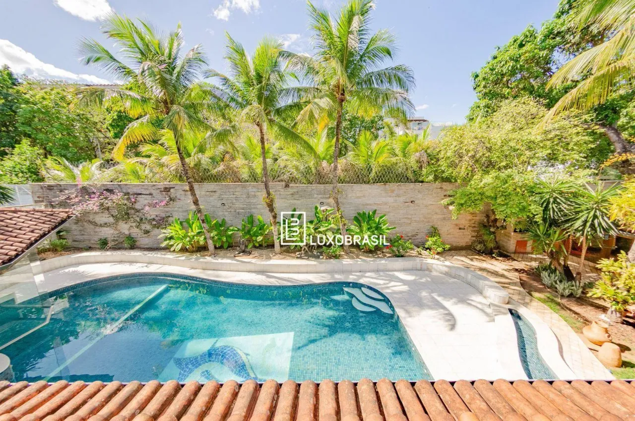 Furnished house with 5 bedrooms, 5 baths and 1116 m² — photo 16