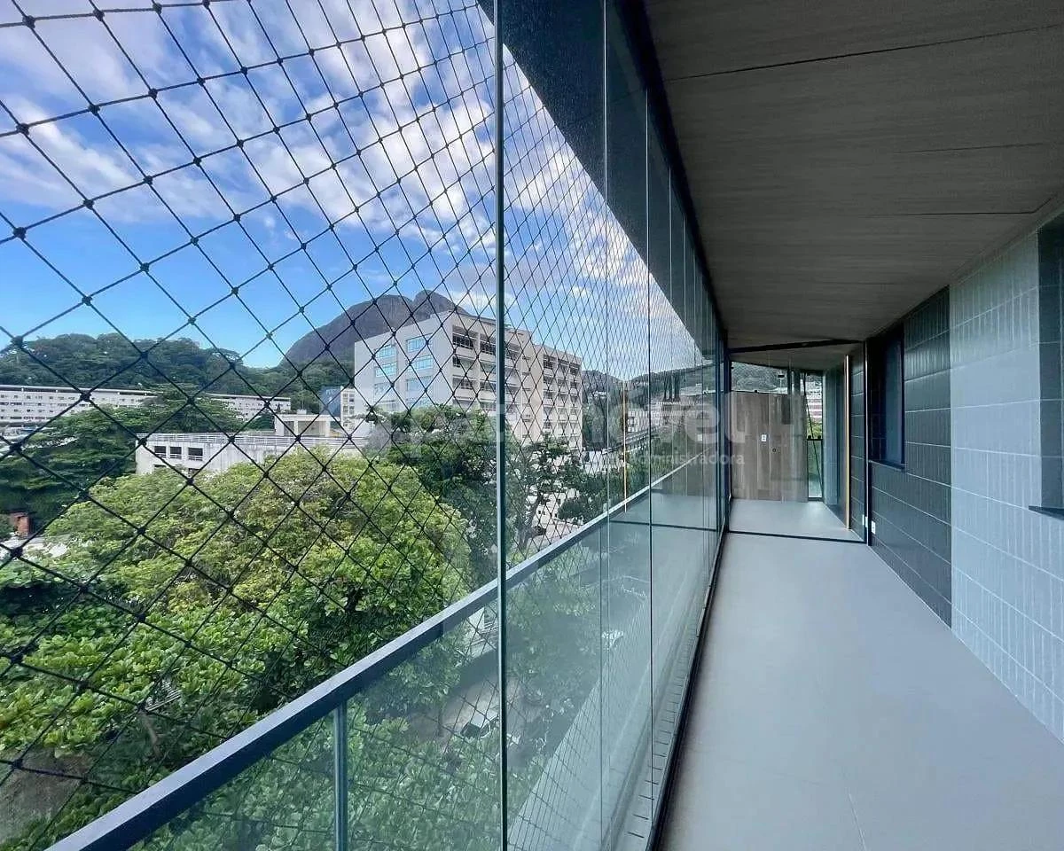Apartment, 197 m², with a grill on the balcony — photo 24