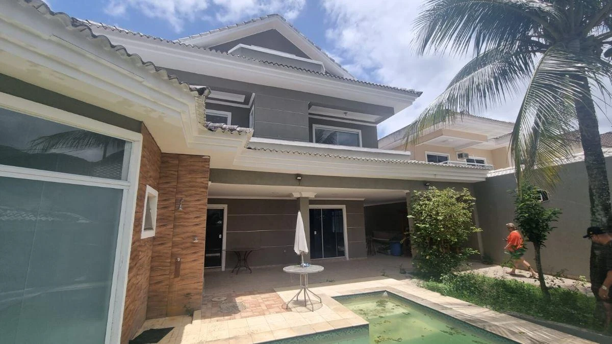 360 m² house with 4 en-suite bedrooms and 3 parking — photo 6