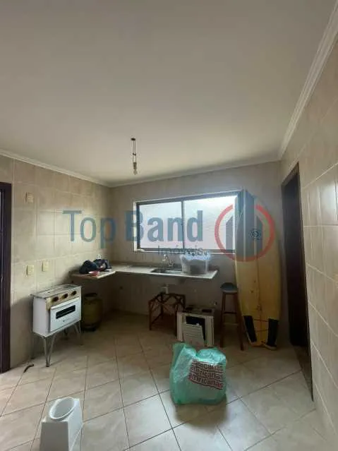 Duplex condo house with 3 bedrooms and 1 bathroom — photo 2