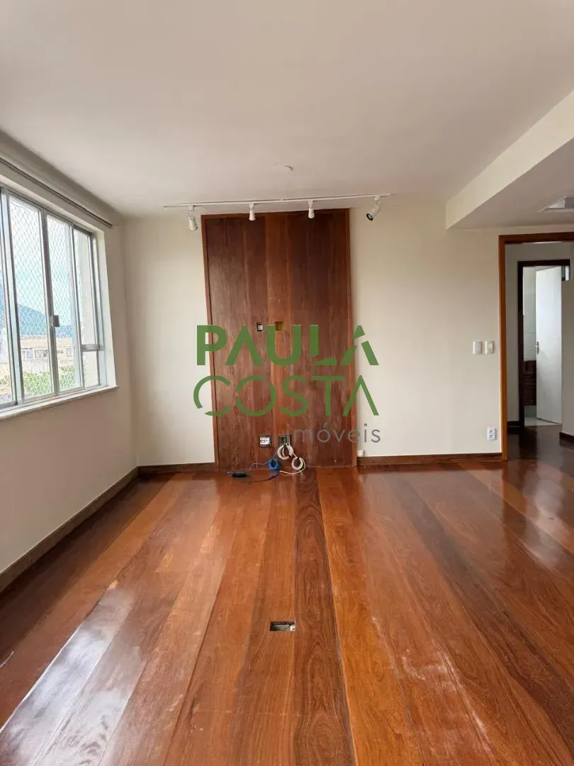 Top-floor apartment with 5 bedrooms and 5 bathrooms plus balcony grill — photo 26