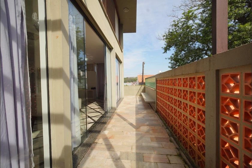 Rental house with 4 bedrooms, 2 en-suites and garden — photo 9
