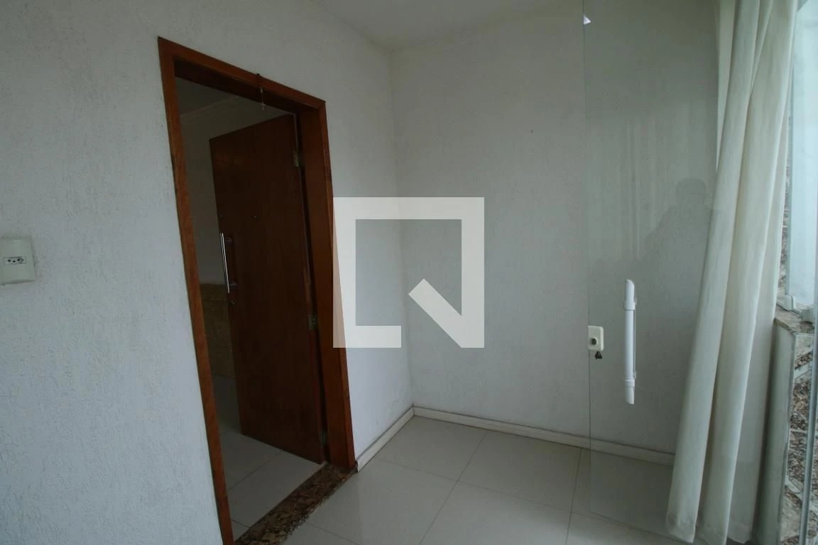 Unfurnished house for rent with 4 bedrooms and private garden — photo 30