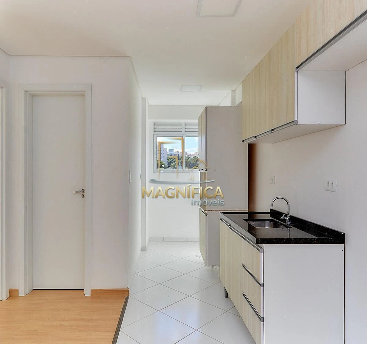 Wood or laminate floors in a one-bedroom apartment, 35 m² — photo 16