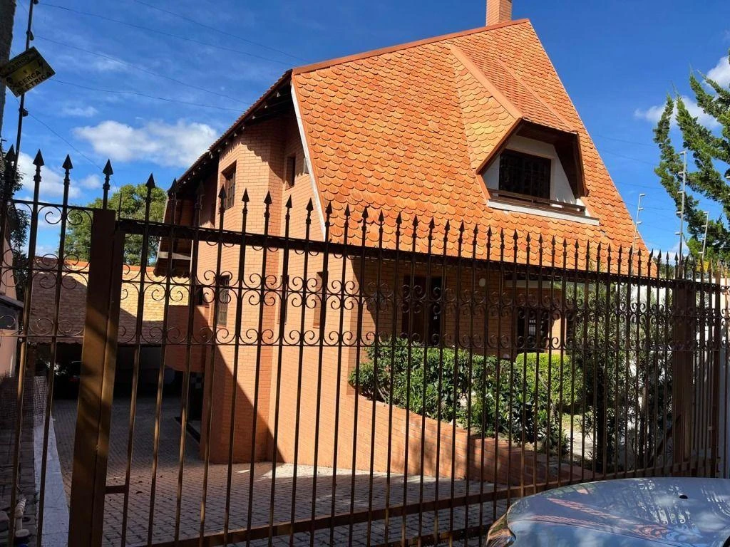 House with 3 en-suite bedrooms and a balcony, 450 m² — photo 9