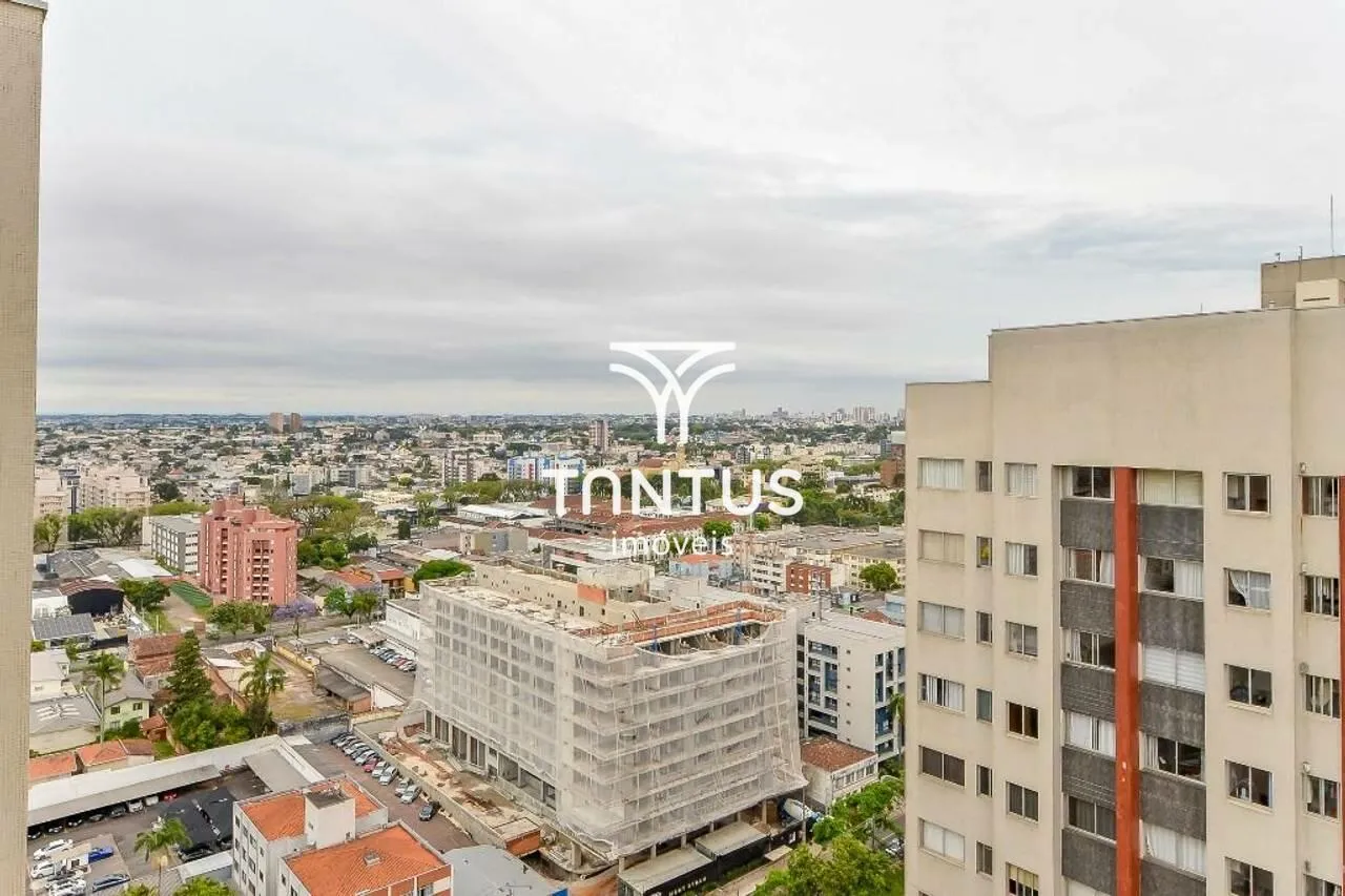 2-bedroom apartment with a home office in Curitiba — photo 12