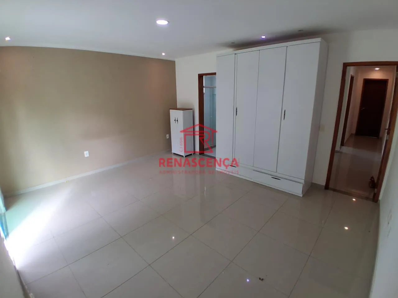 3-bedroom house, all with their own bathrooms, 180 m² — photo 12