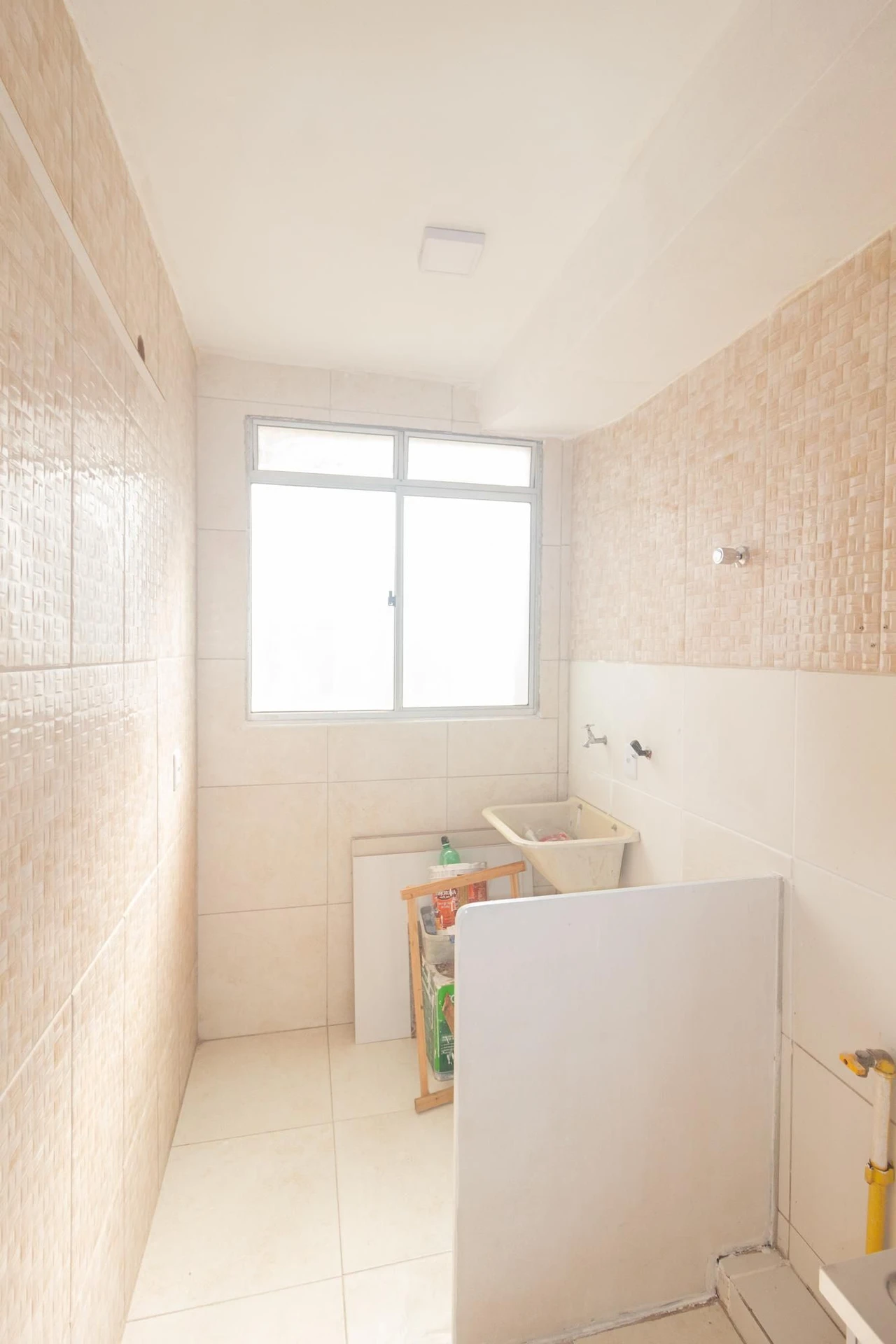 Unfurnished apartment with 2 bedrooms and open-air pool — photo 24