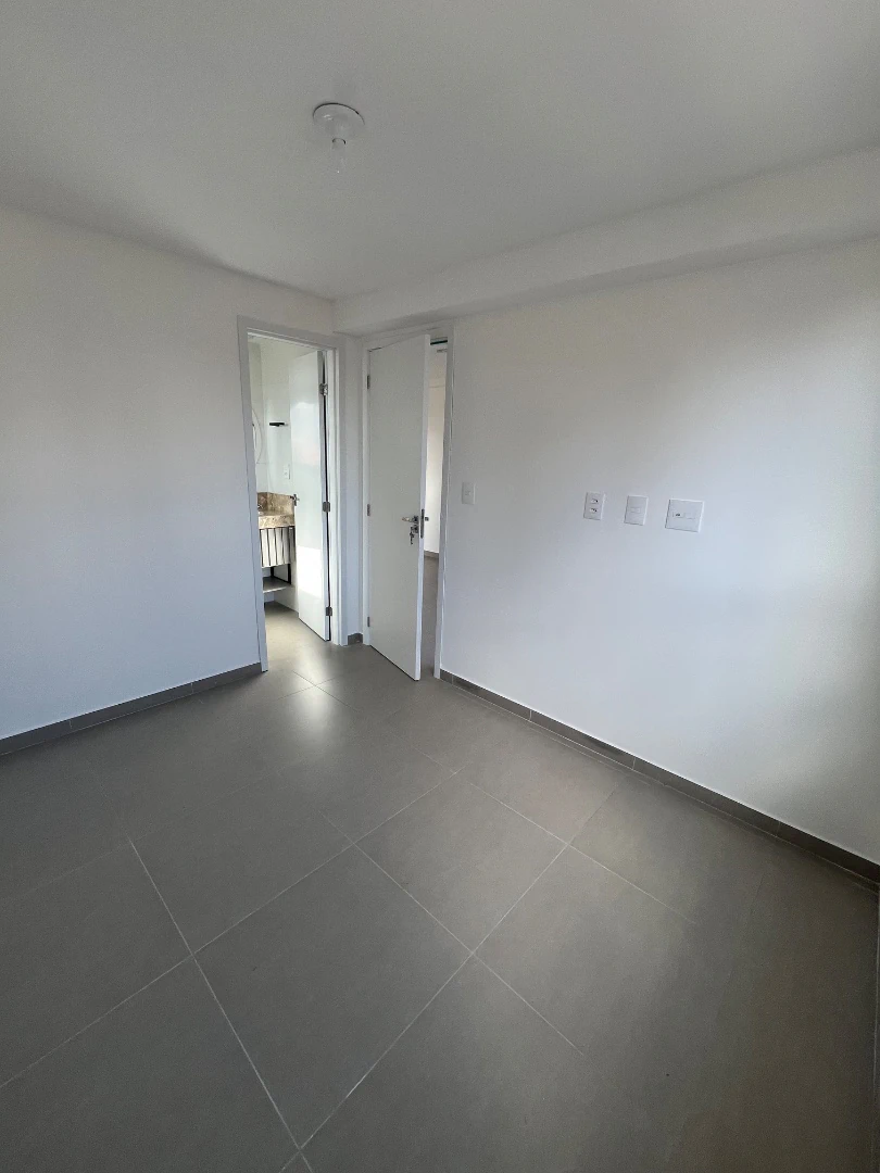 Home office in a 2-bedroom apartment, 57 m² — photo 23