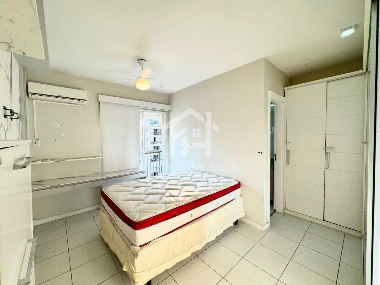 Apartamento com 2 quartos e suíte e varanda fechada — photo 17
