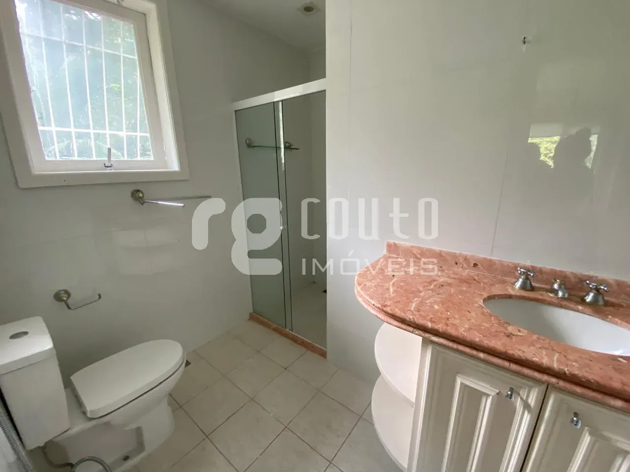 Apartment with 5 bedrooms and a balcony, 4 bathrooms — photo 13