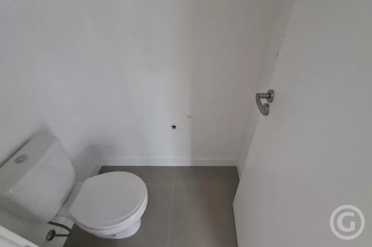 2-bedroom apartment, both with their own bathrooms, 74 m² — photo 15