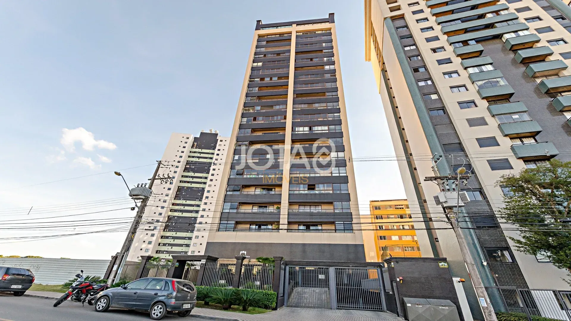 249 m² rental apartment with 3 bedrooms and a suite — photo 30
