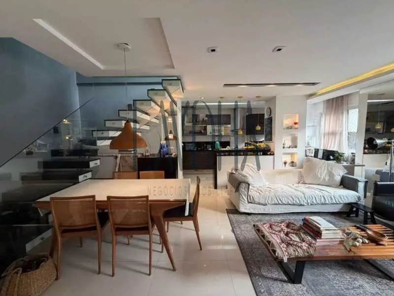 Furnished 3-bedroom apartment with 4 bathrooms — photo 20