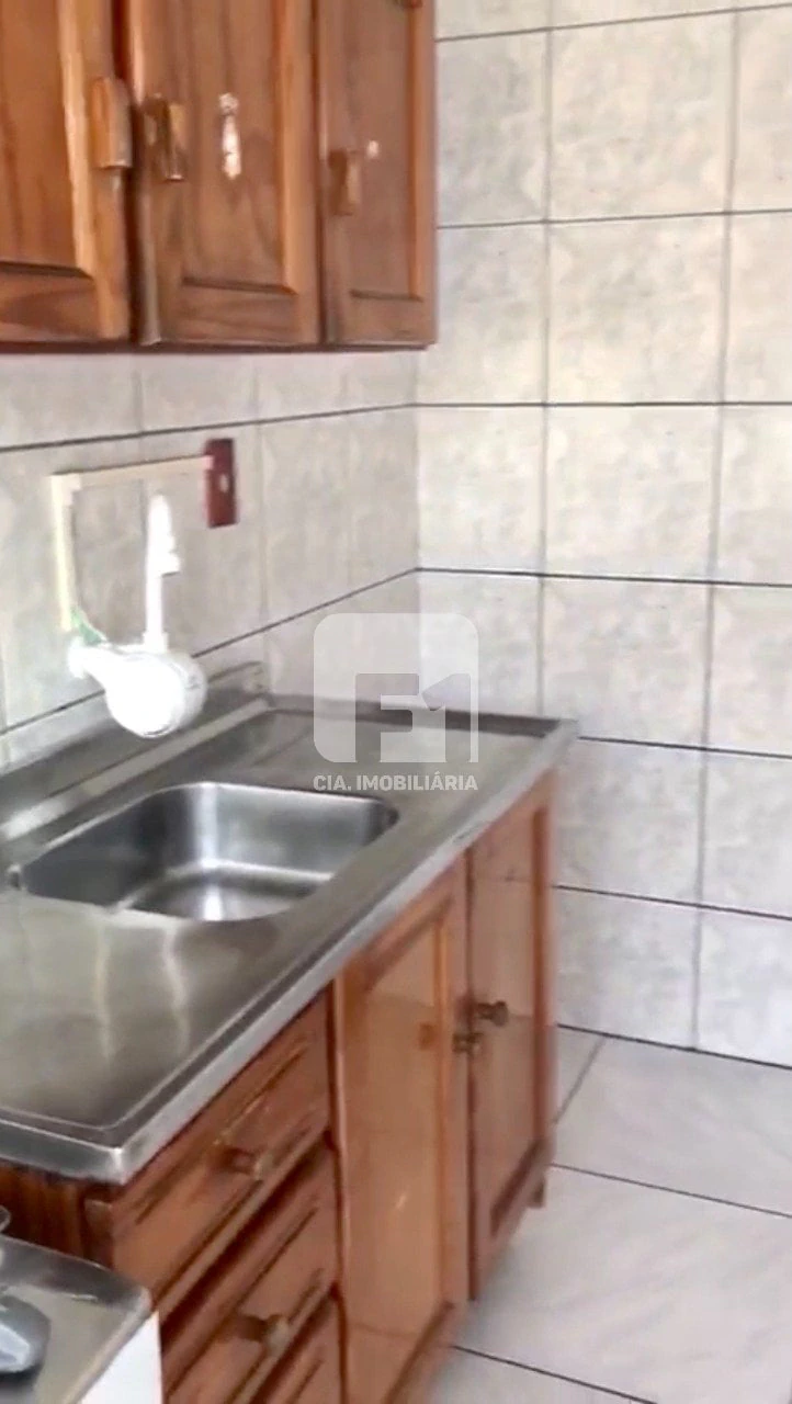Apartment, 52 m², with wood or laminate floors — photo 3