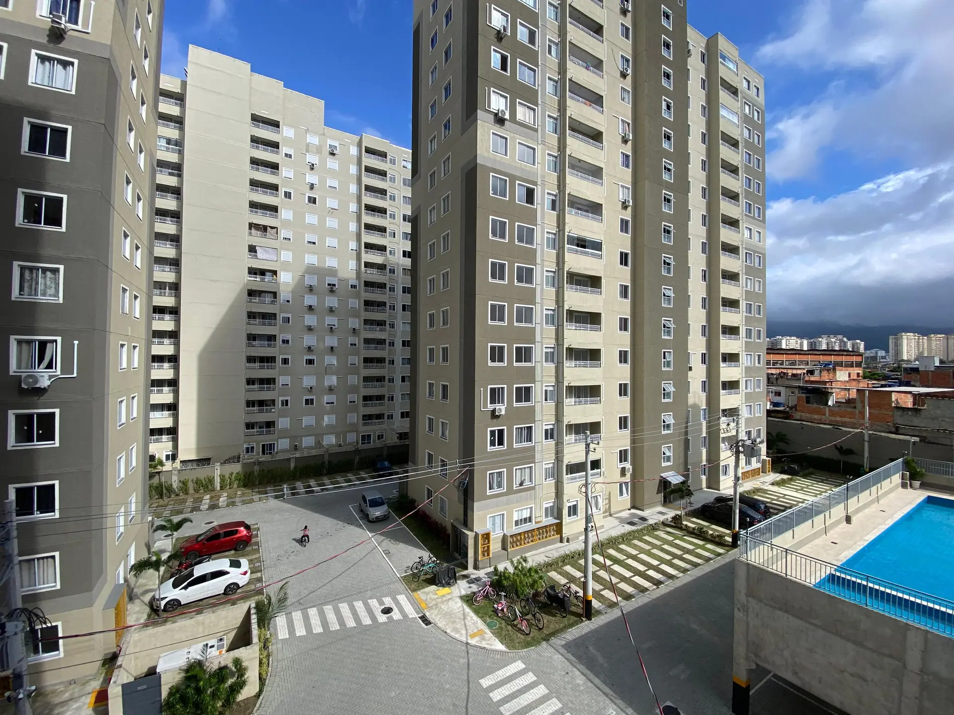 One-bedroom apartment with a grill on the balcony — photo 19