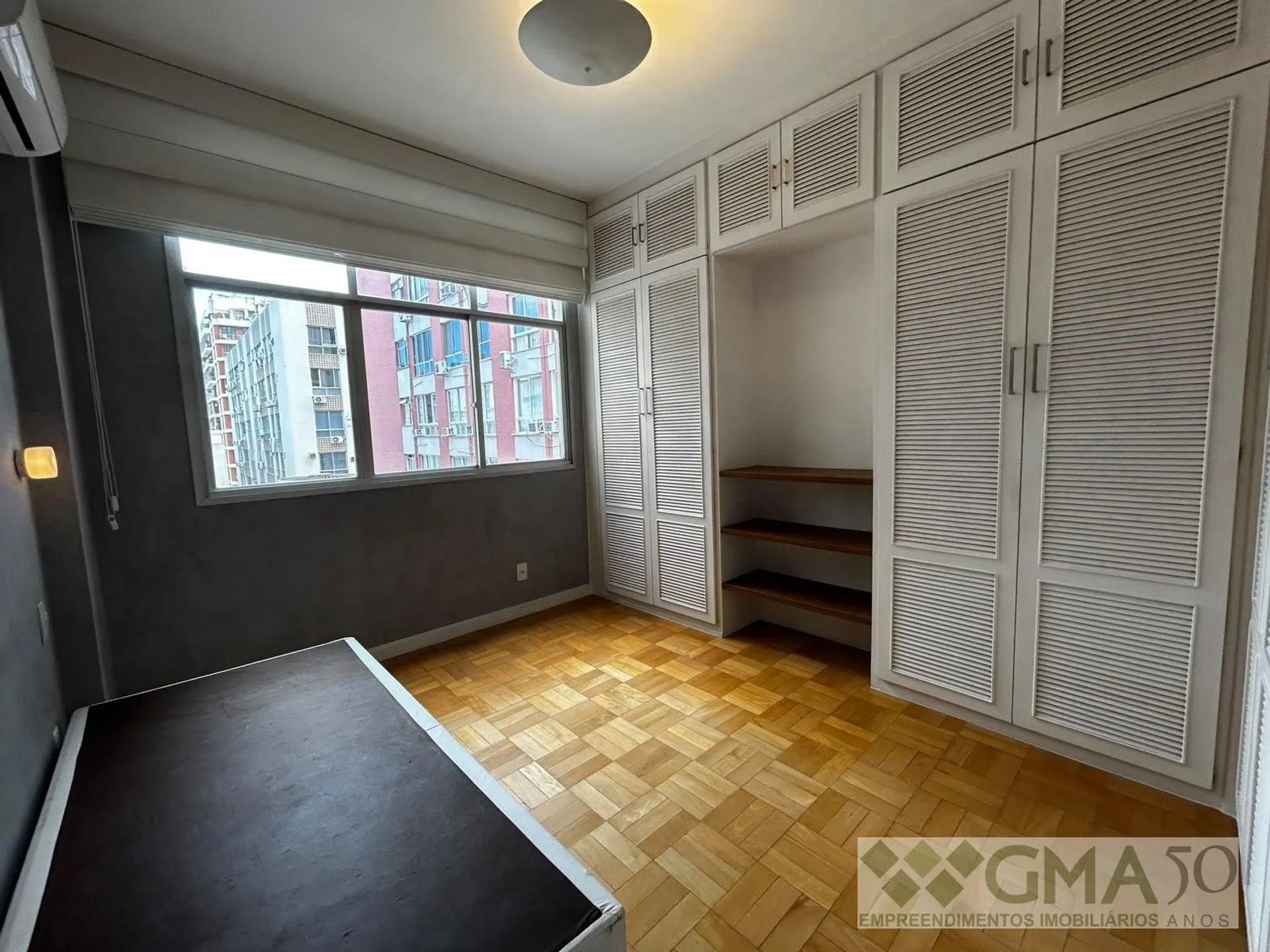 Рабочее место и 2 спальни: квартира 145 м² — photo 13