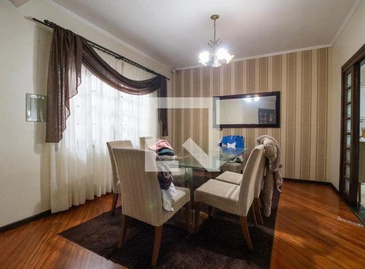 Rental house with 4 bedrooms and 287 m² — photo 4