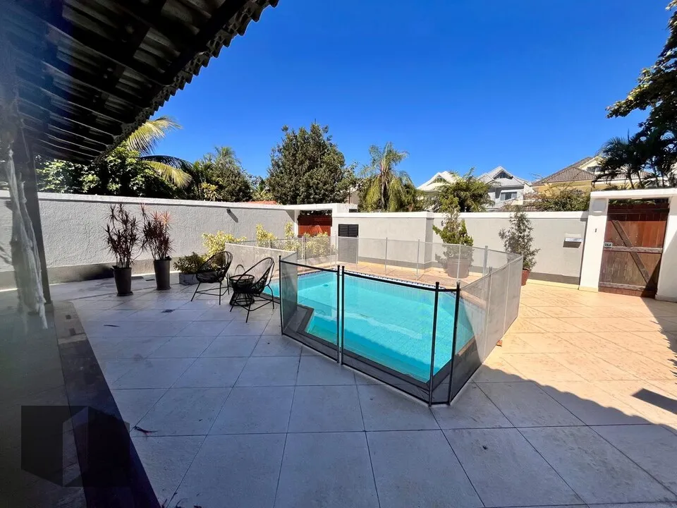 Furnished house with 5 bedrooms and 5 bathrooms — photo 9