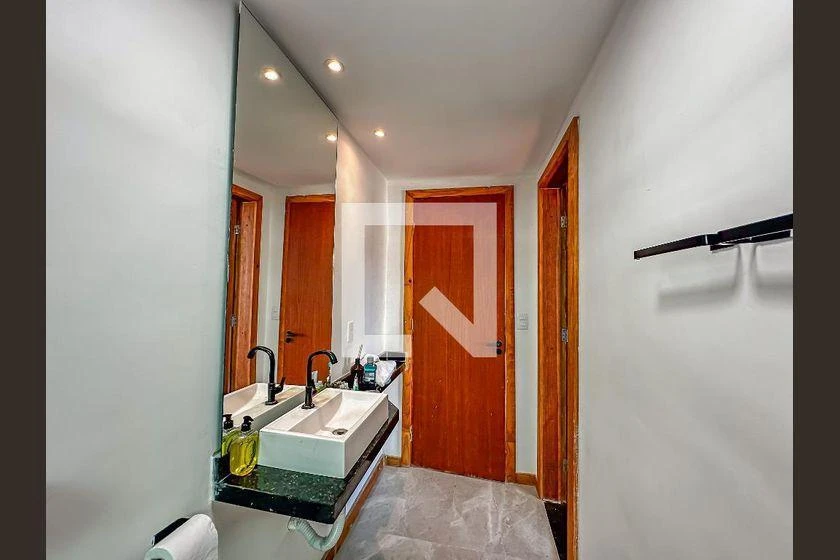 Casa mobiliada, 90 m², com janelas do piso ao teto — photo 24